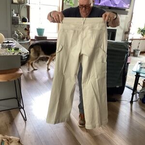 Wit Wisdom ladies trousers.  Never worn size 10.  They run large.  Very nice.